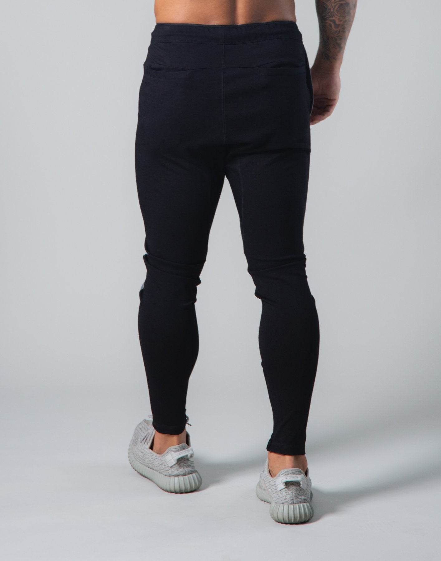 Men's Tech Joggers V4