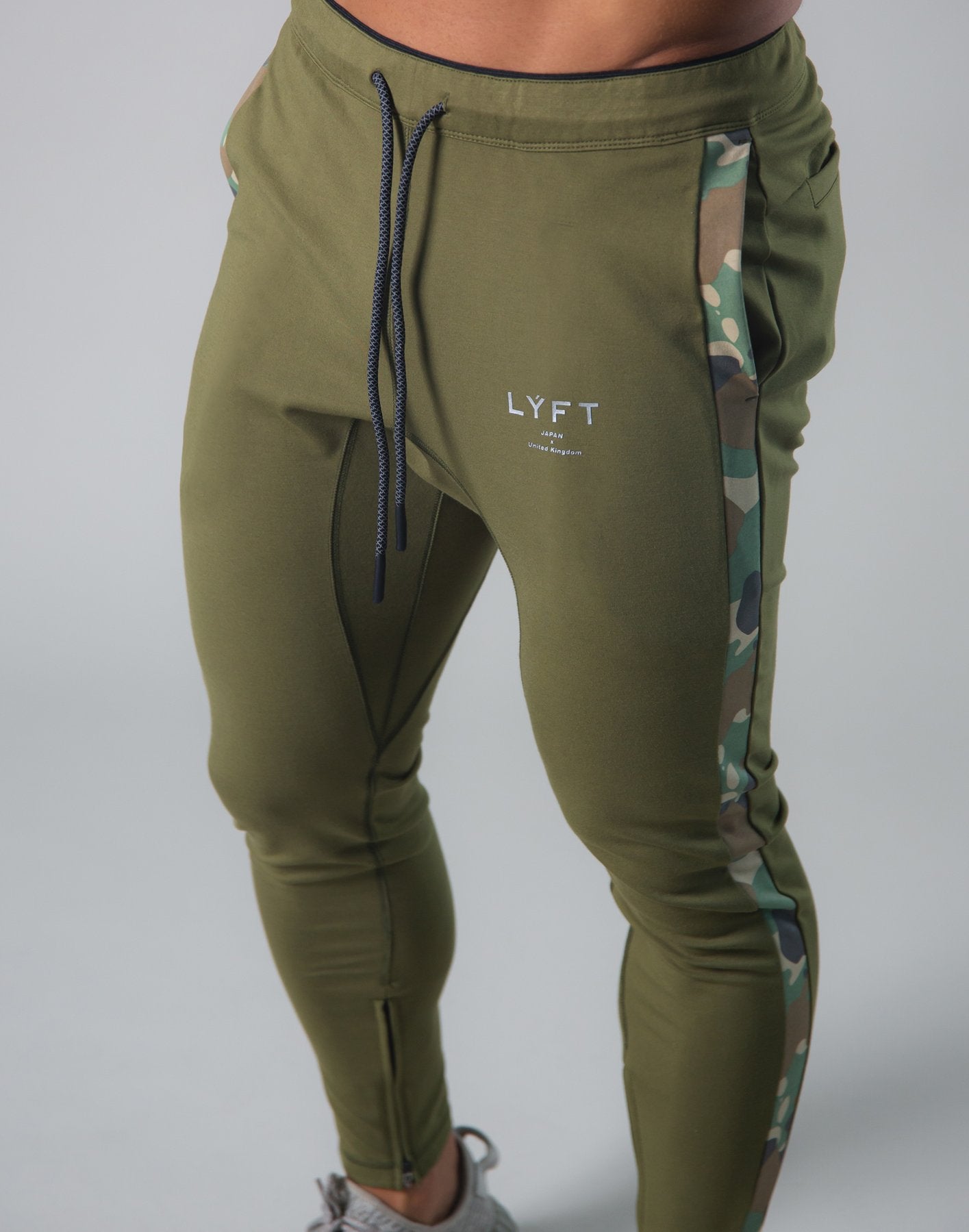 Men's Tech Joggers V4